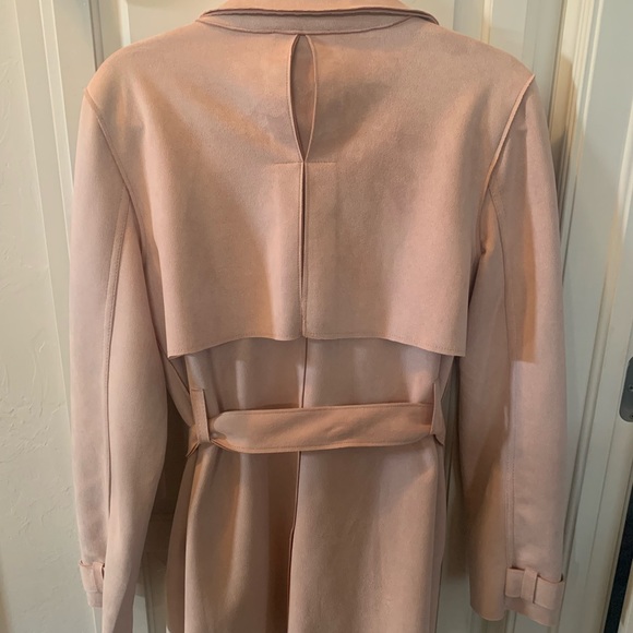 Women’s Jacket - Picture 2 of 2